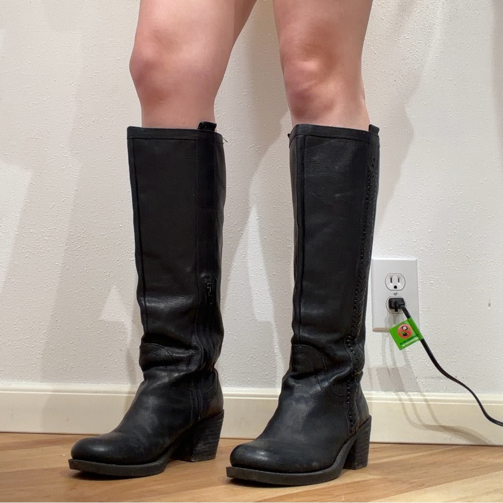 Vintage Black Leather Boots (8)
